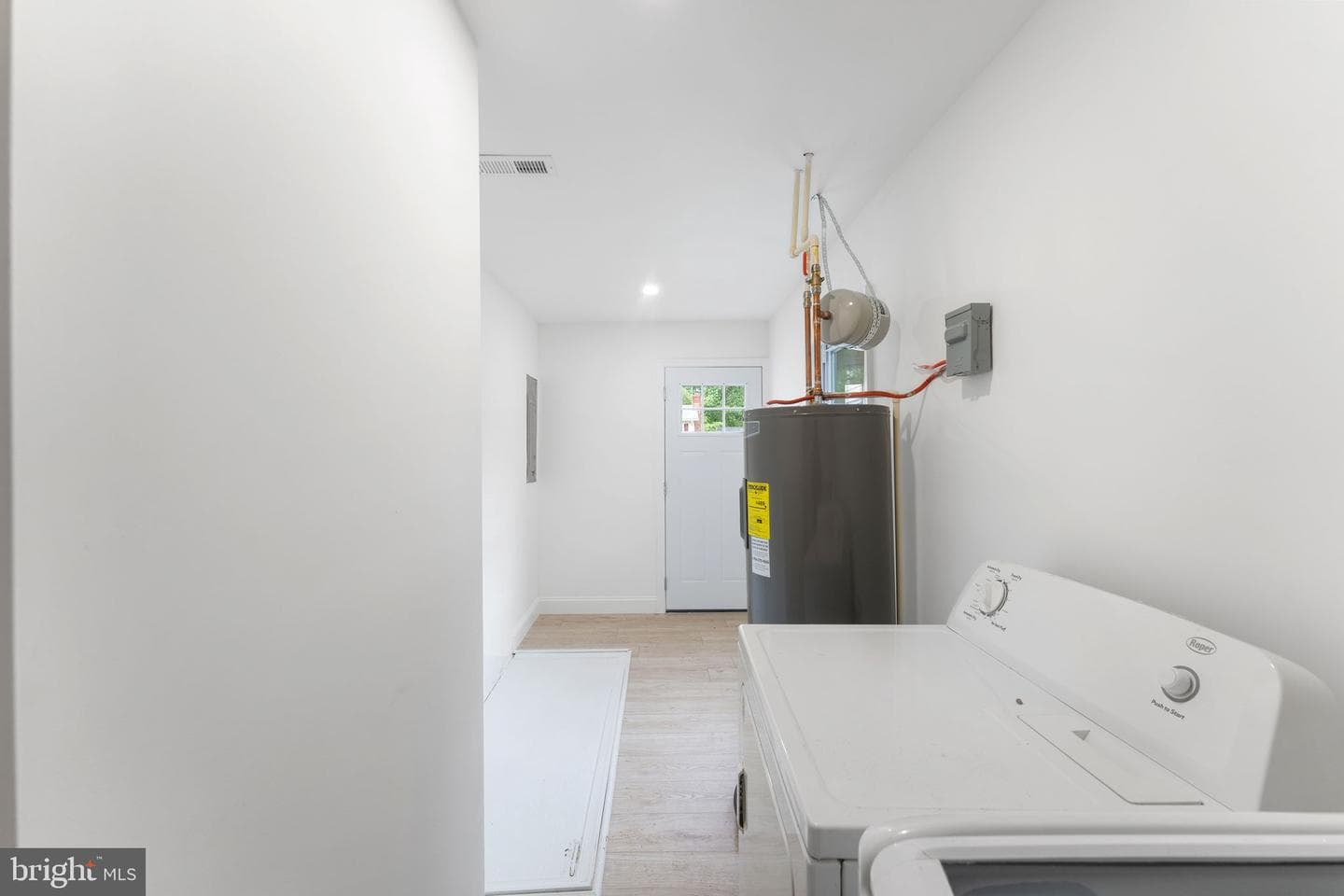 23 Wilson Avenue NW photo 36