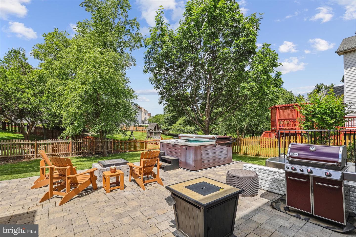 831 Macalister Drive SE photo 34