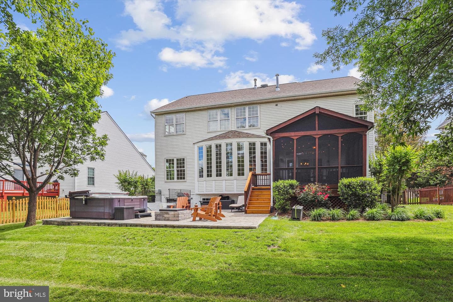 831 Macalister Drive SE photo 39