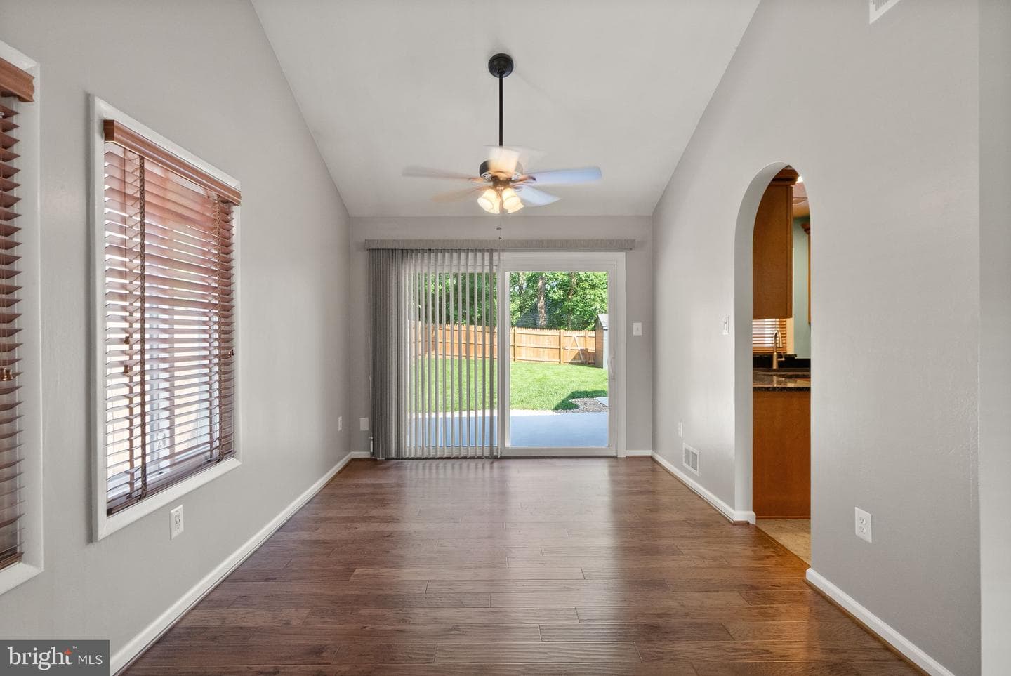 515 Sugarland Run Drive photo 17