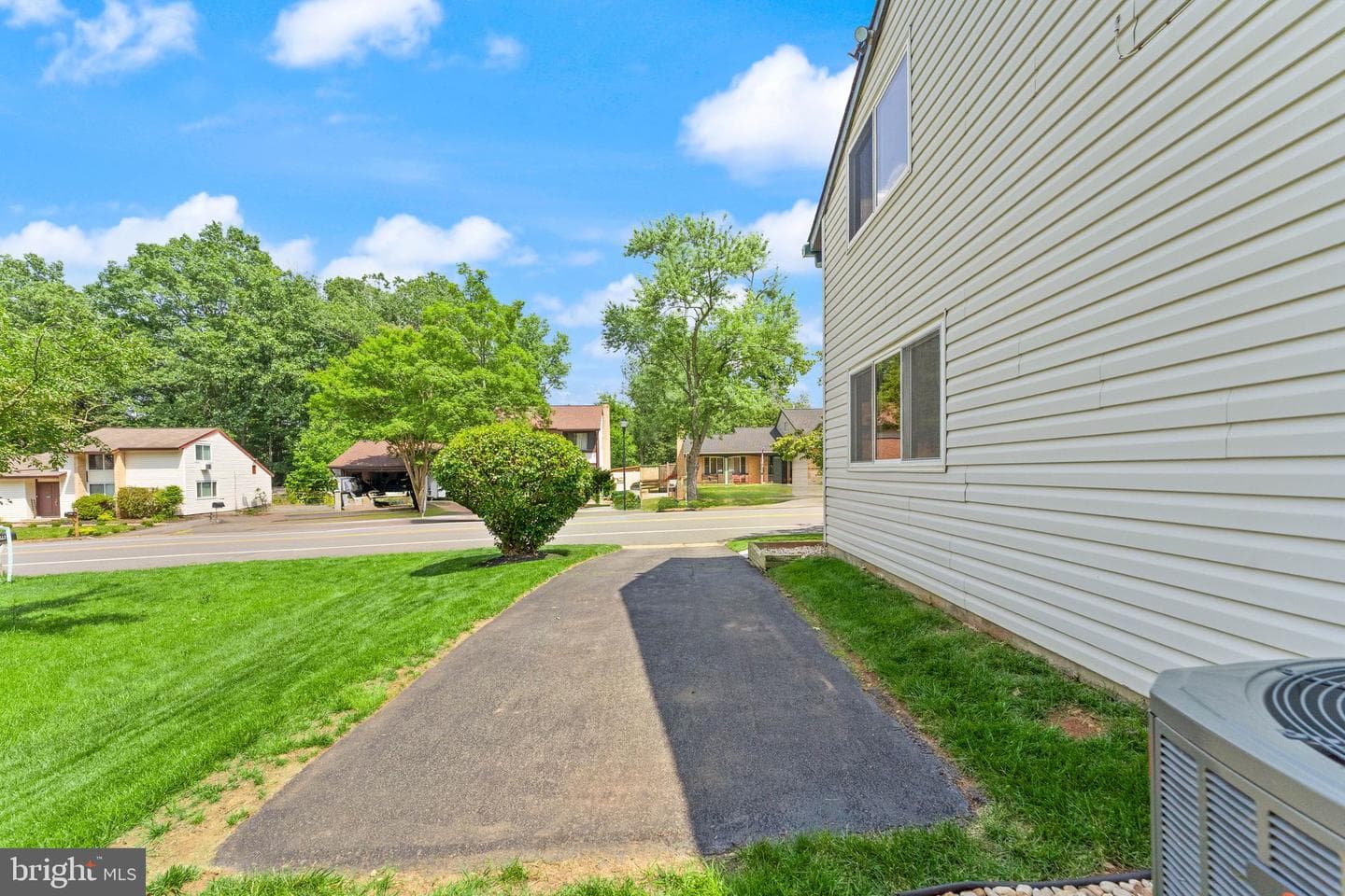 515 Sugarland Run Drive photo 7
