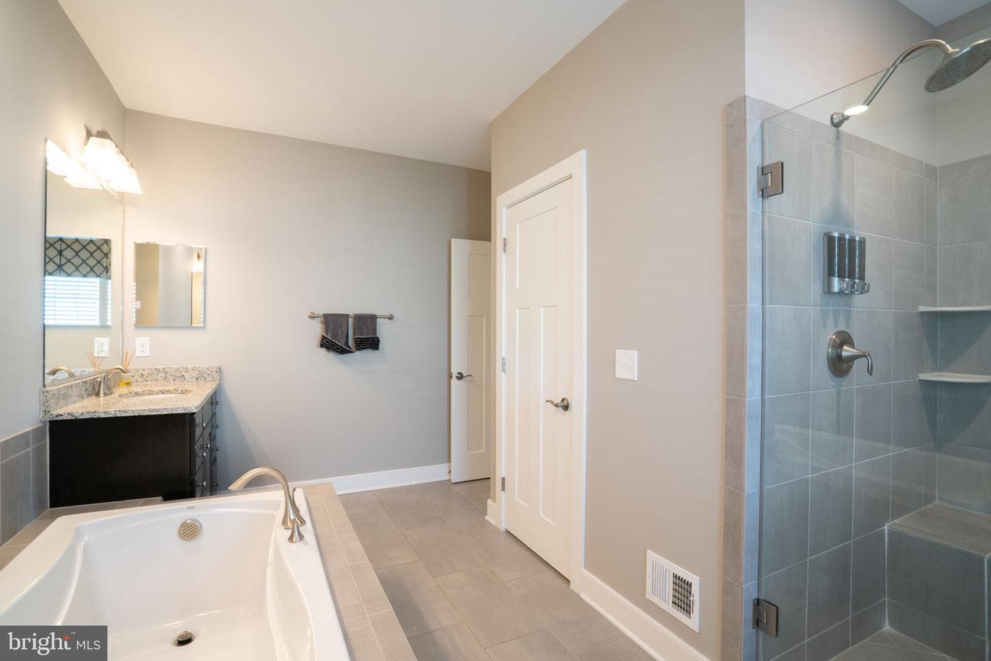 22270 Foggy Ridge Terrace photo 32