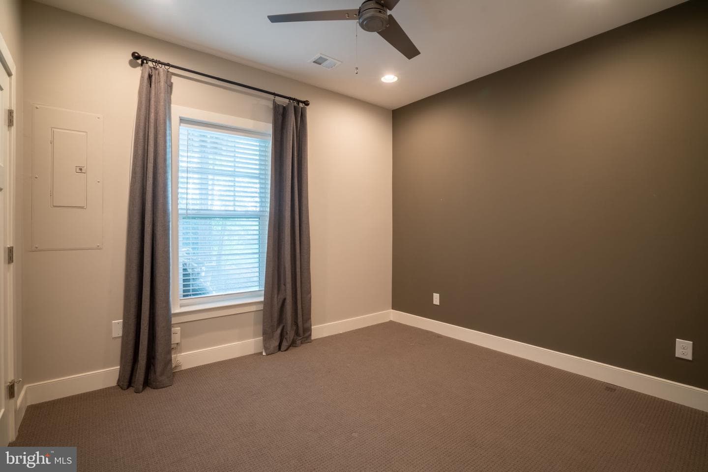 22270 Foggy Ridge Terrace photo 44