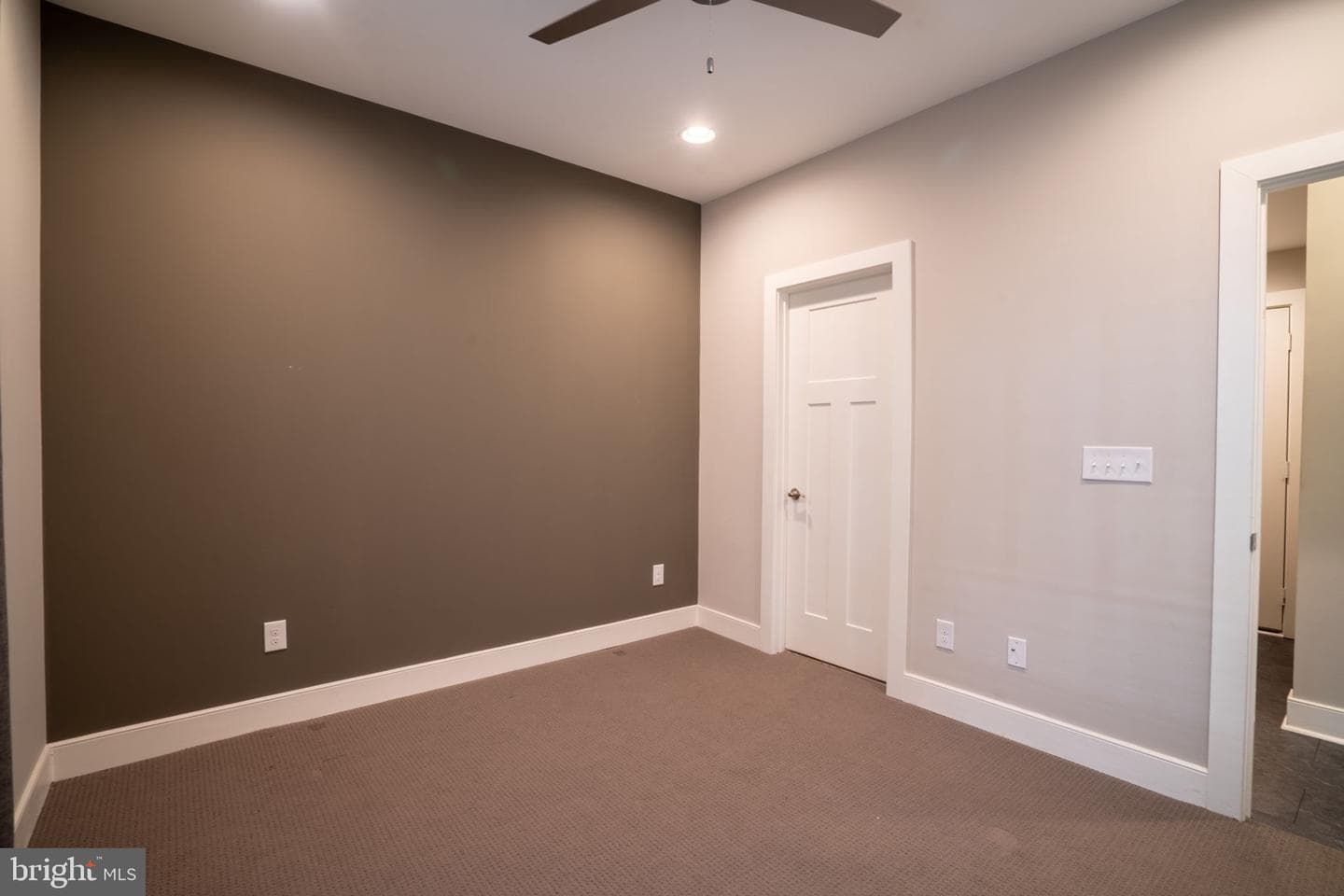 22270 Foggy Ridge Terrace photo 45