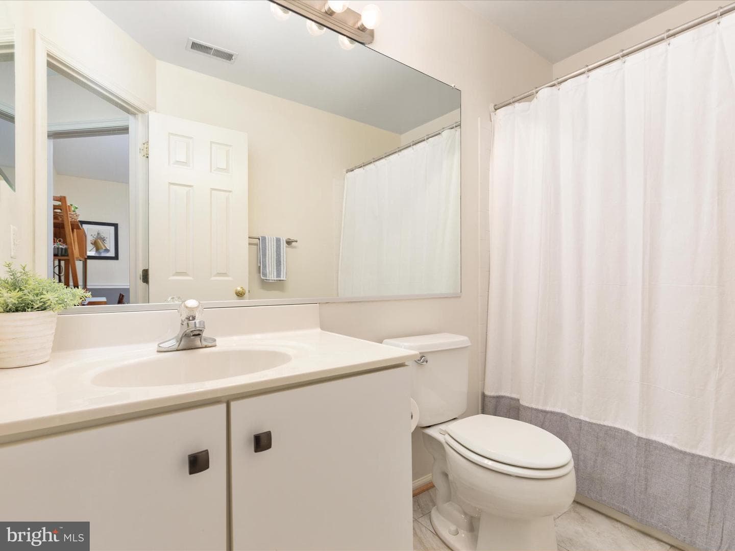 22340 Great Trail Terrace photo 13