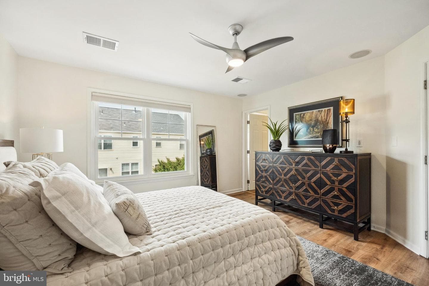 25366 Ashbury photo 33