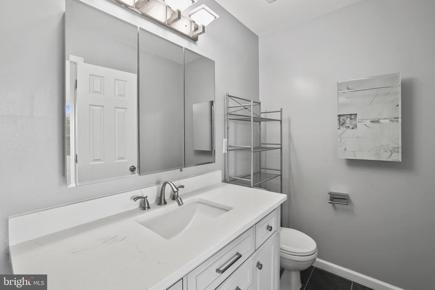 44138 Allderwood Terrace photo 11