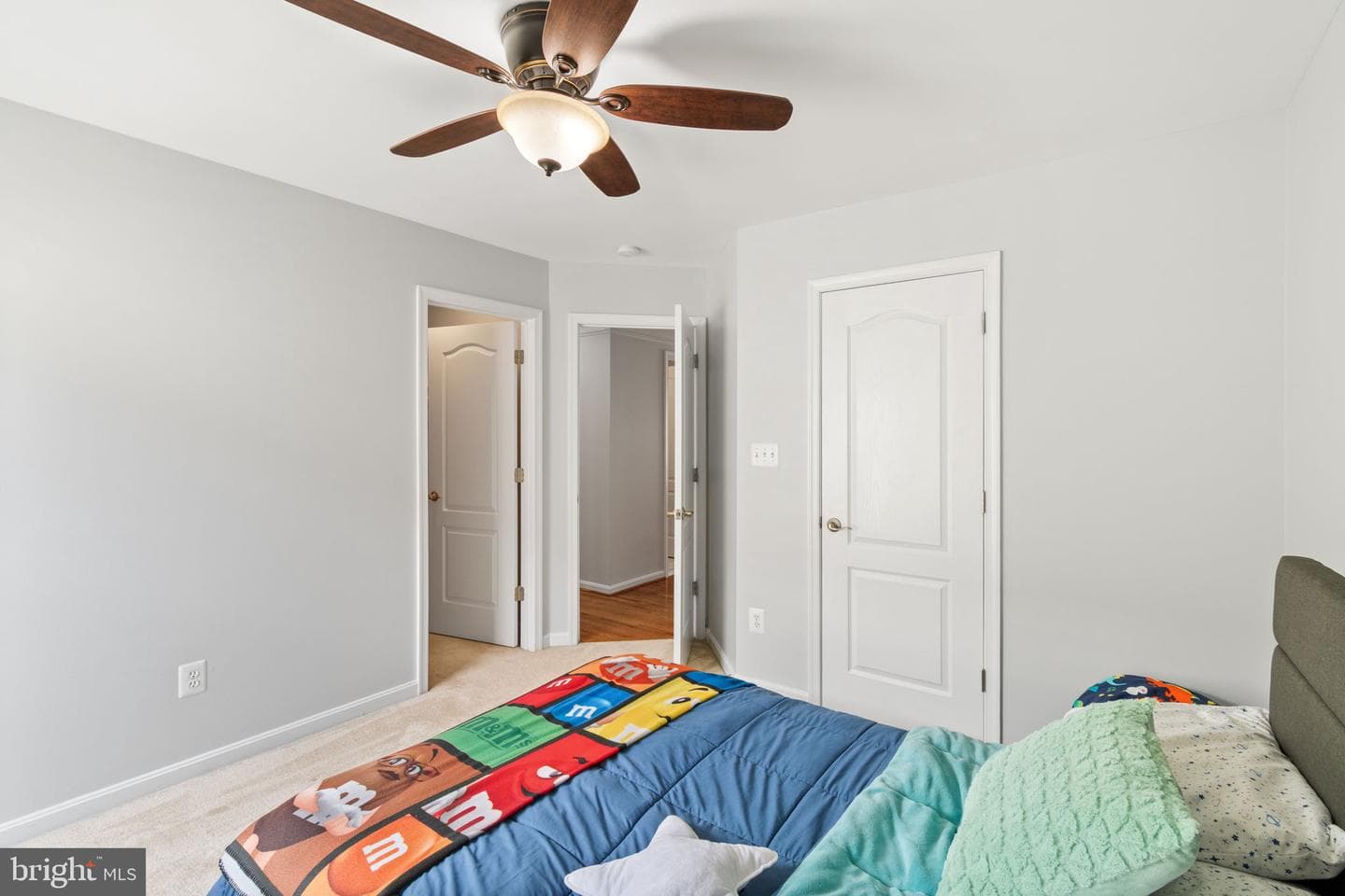 42026 Zircon Drive photo 24