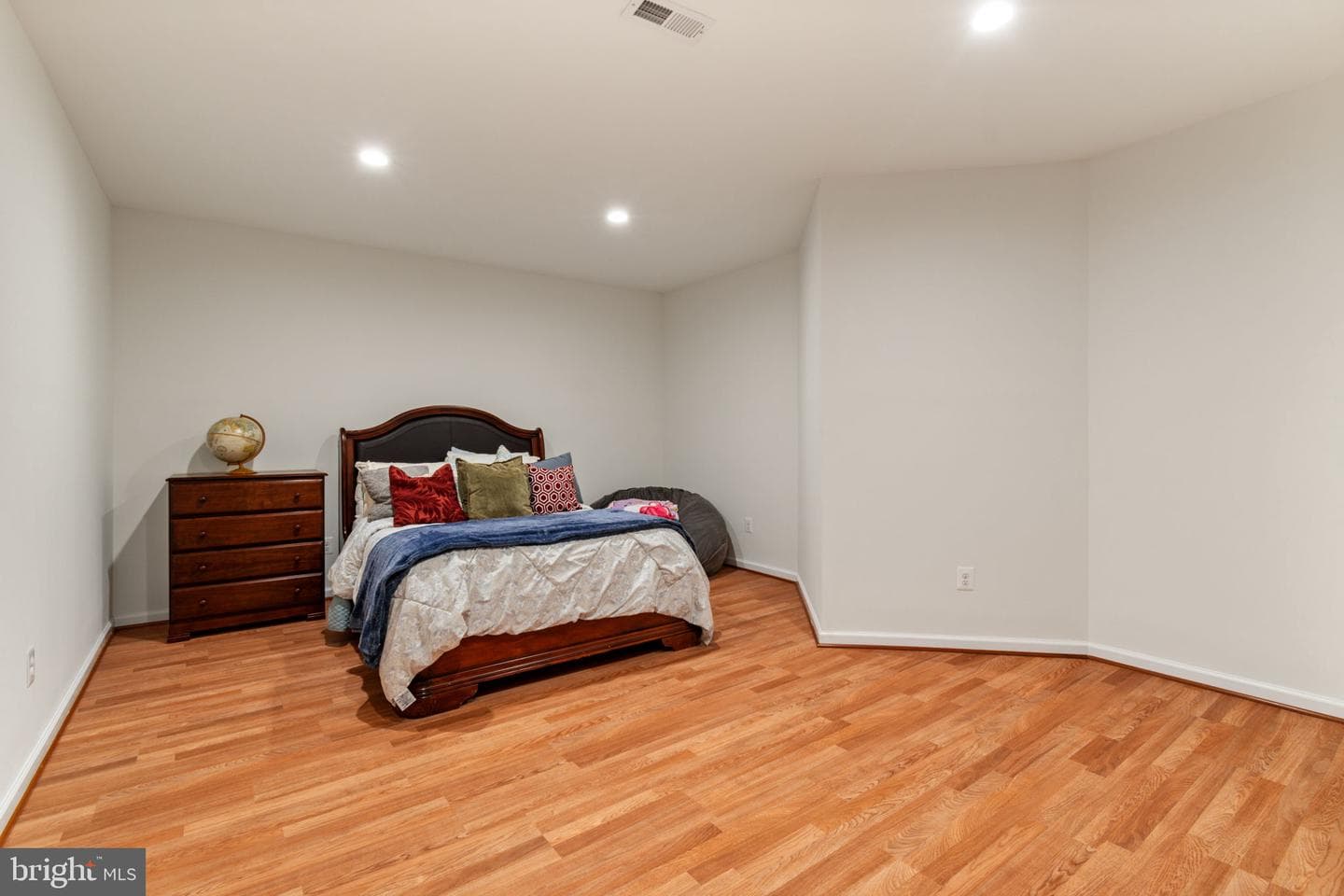 42026 Zircon Drive photo 32