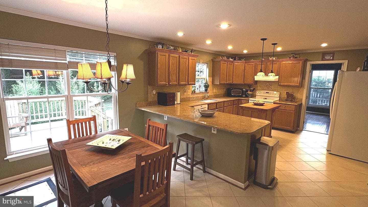 316 Oakcrest Manor Drive NE photo 30