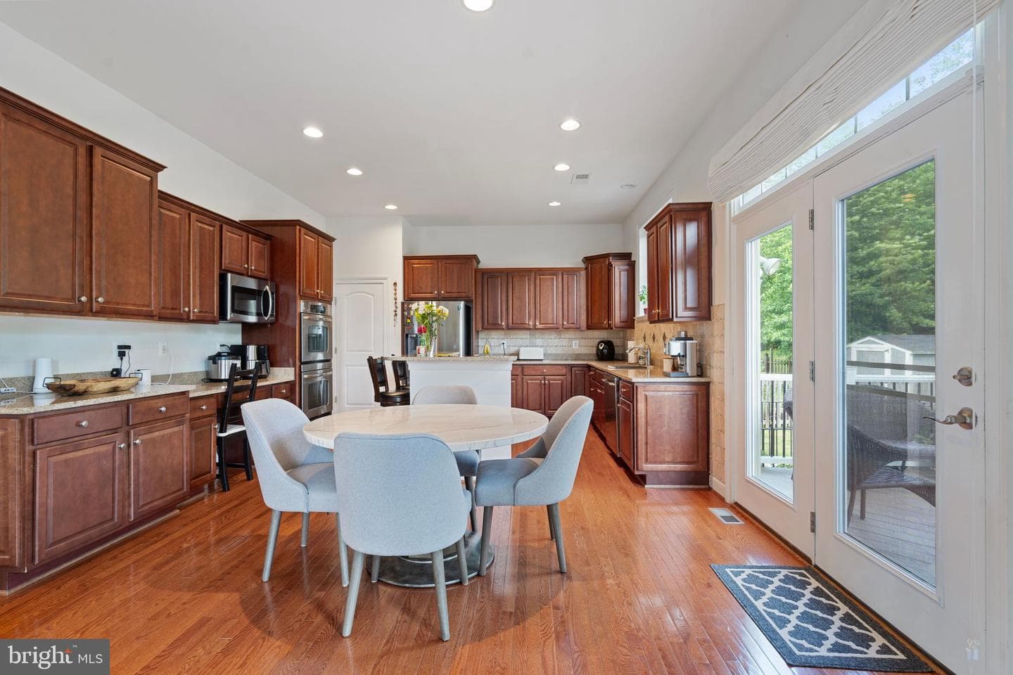 42735 Macauley Place photo 13