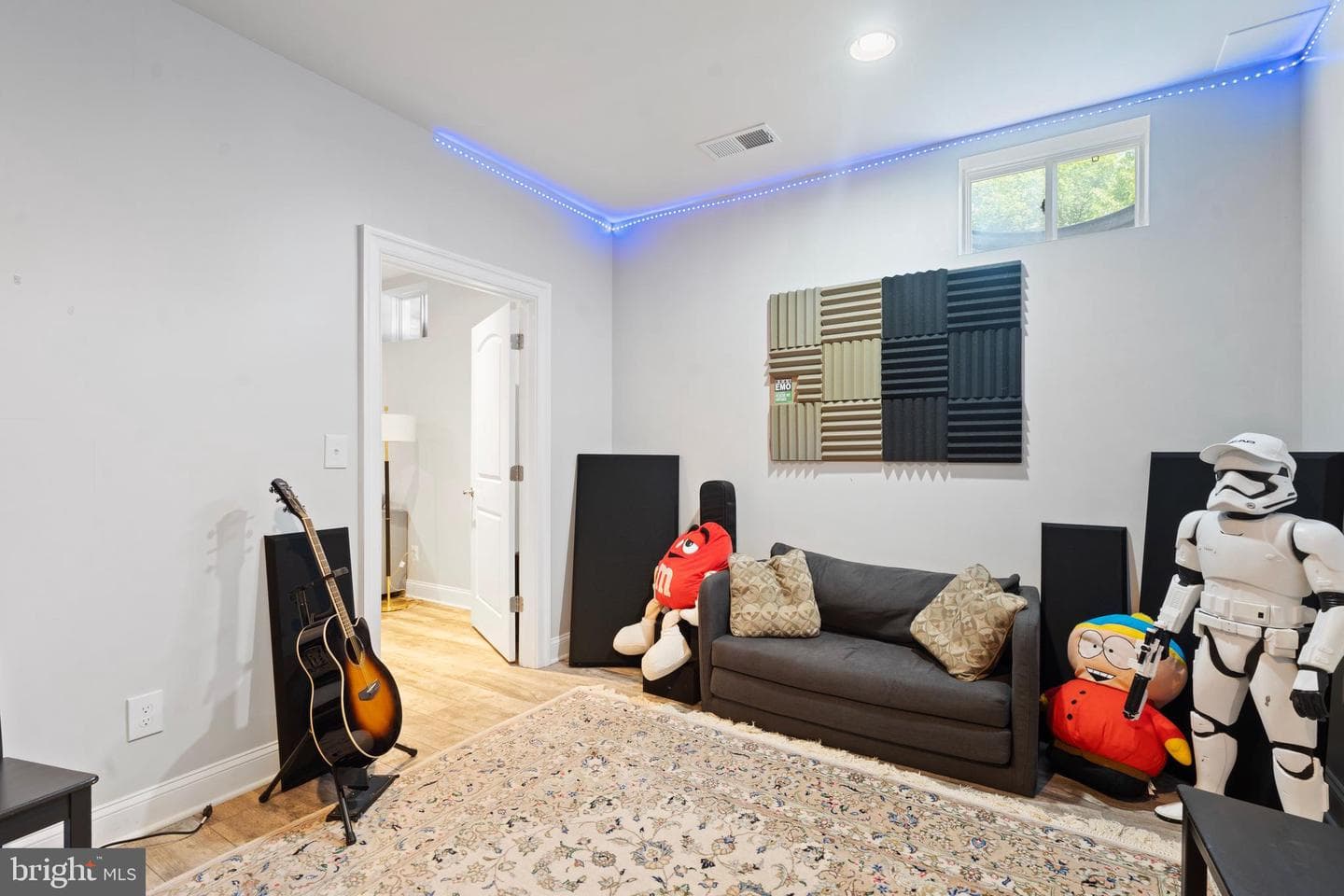 42735 Macauley Place photo 34