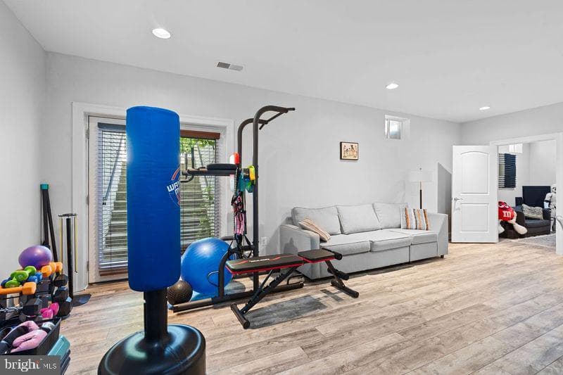 42735 Macauley Place photo 36