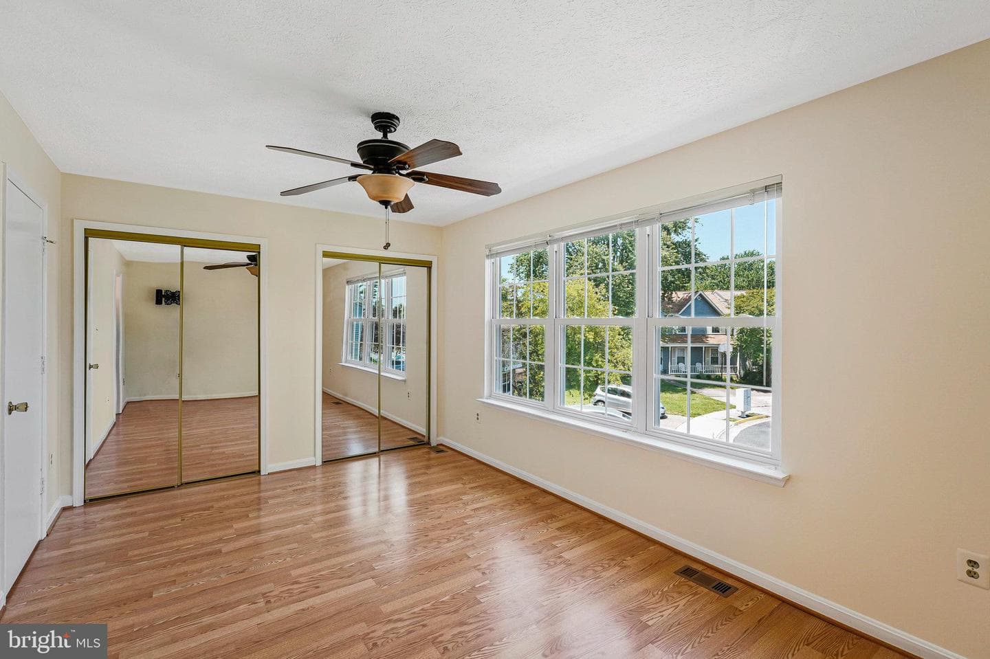1011 Forbes Court NE photo 14
