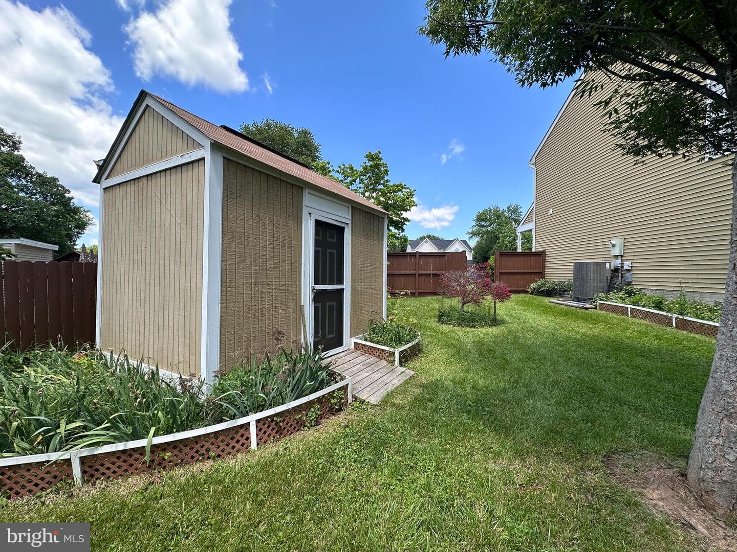 1011 Forbes Court NE photo 27