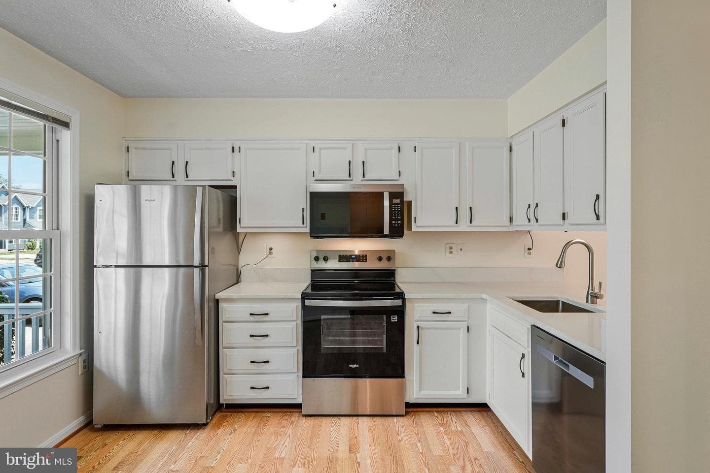 1011 Forbes Court NE photo 7