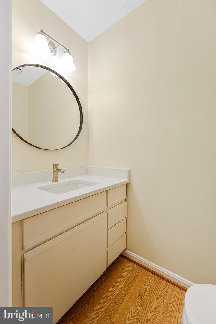 1011 Forbes Court NE photo 8