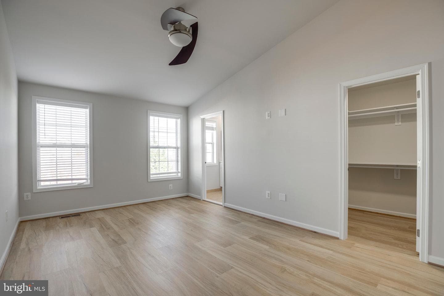 43180 Loudoun Reserve Drive photo 34
