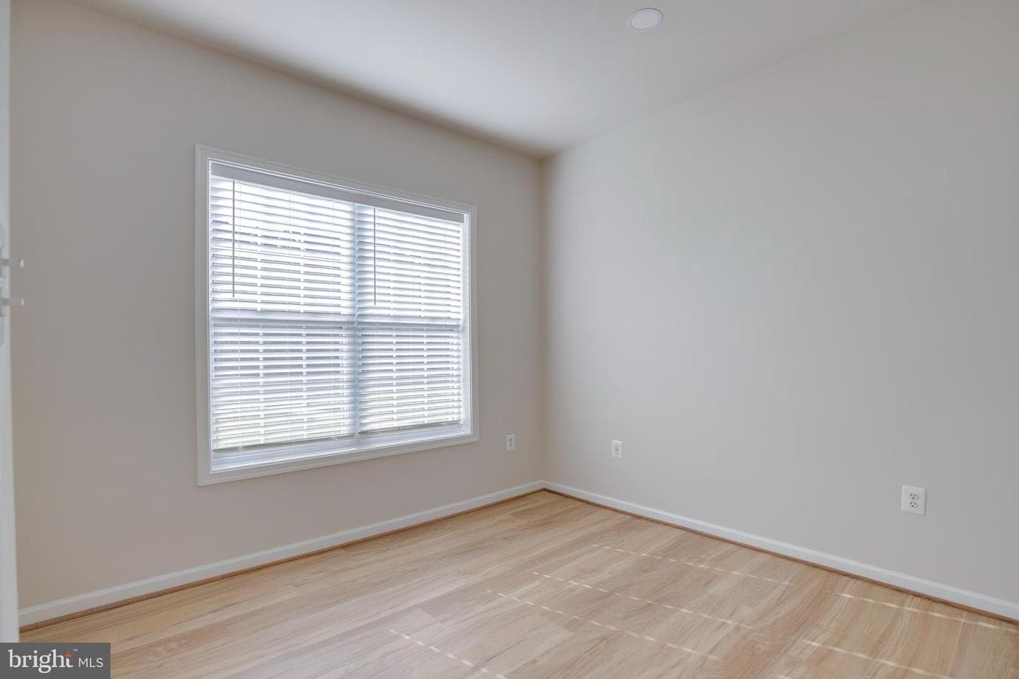 43180 Loudoun Reserve Drive photo 4