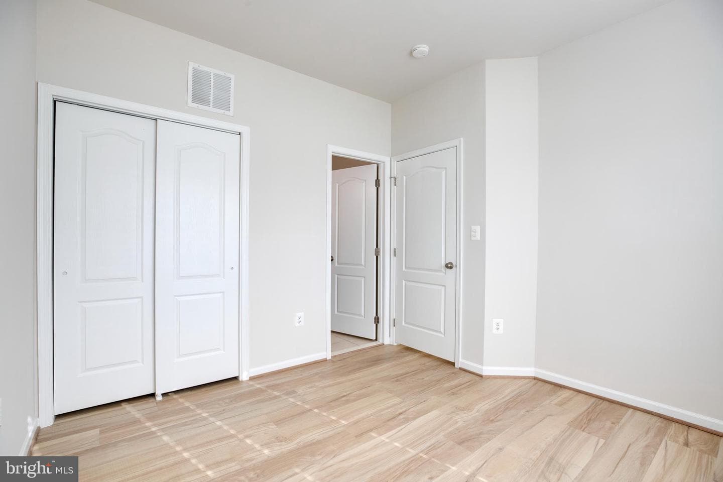 43180 Loudoun Reserve Drive photo 5