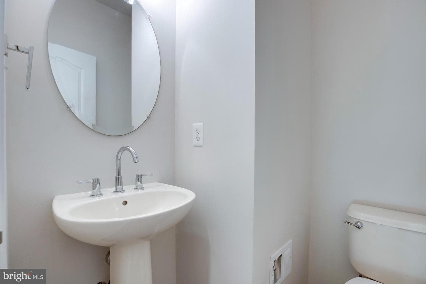 43180 Loudoun Reserve Drive photo 8