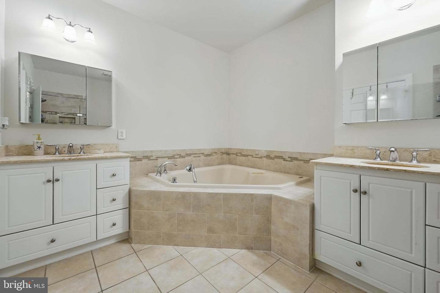 19885 Naples Lakes Terrace photo 12