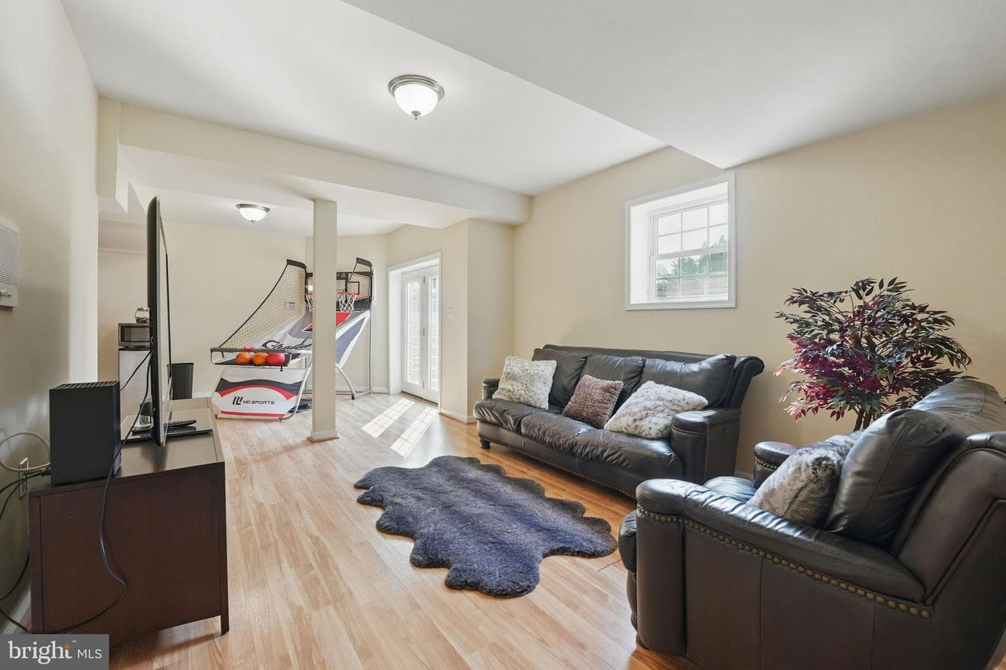 16920 Beaconsfield Way photo 31
