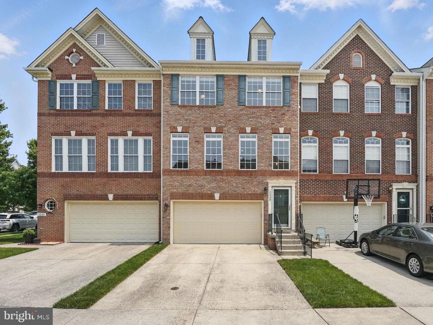 1230 Cambria Terrace NE