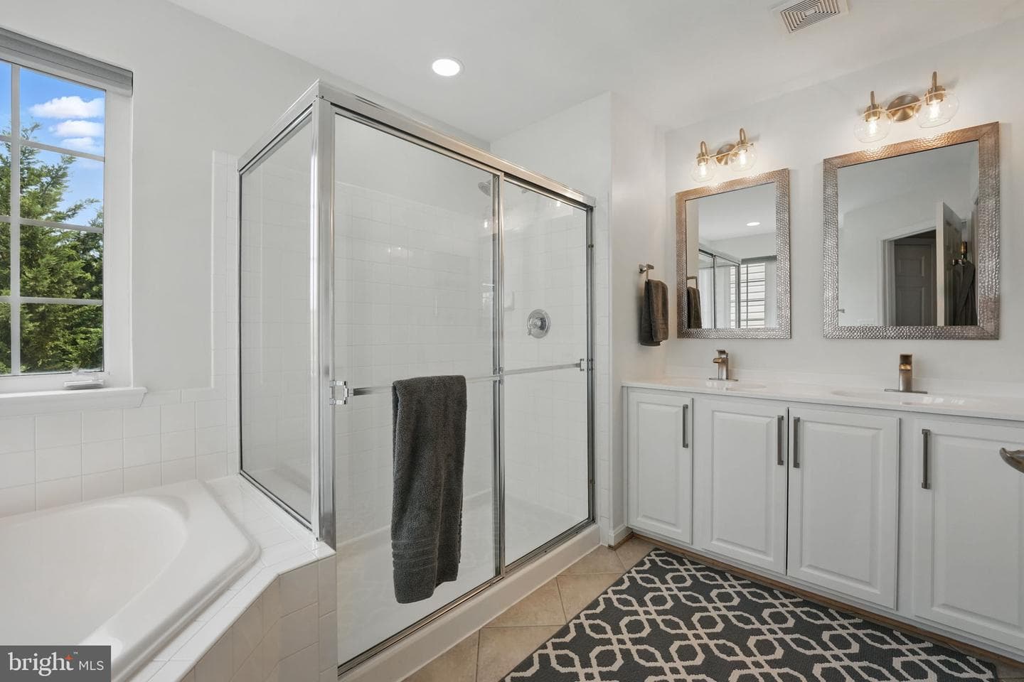 1230 Cambria Terrace NE photo 25