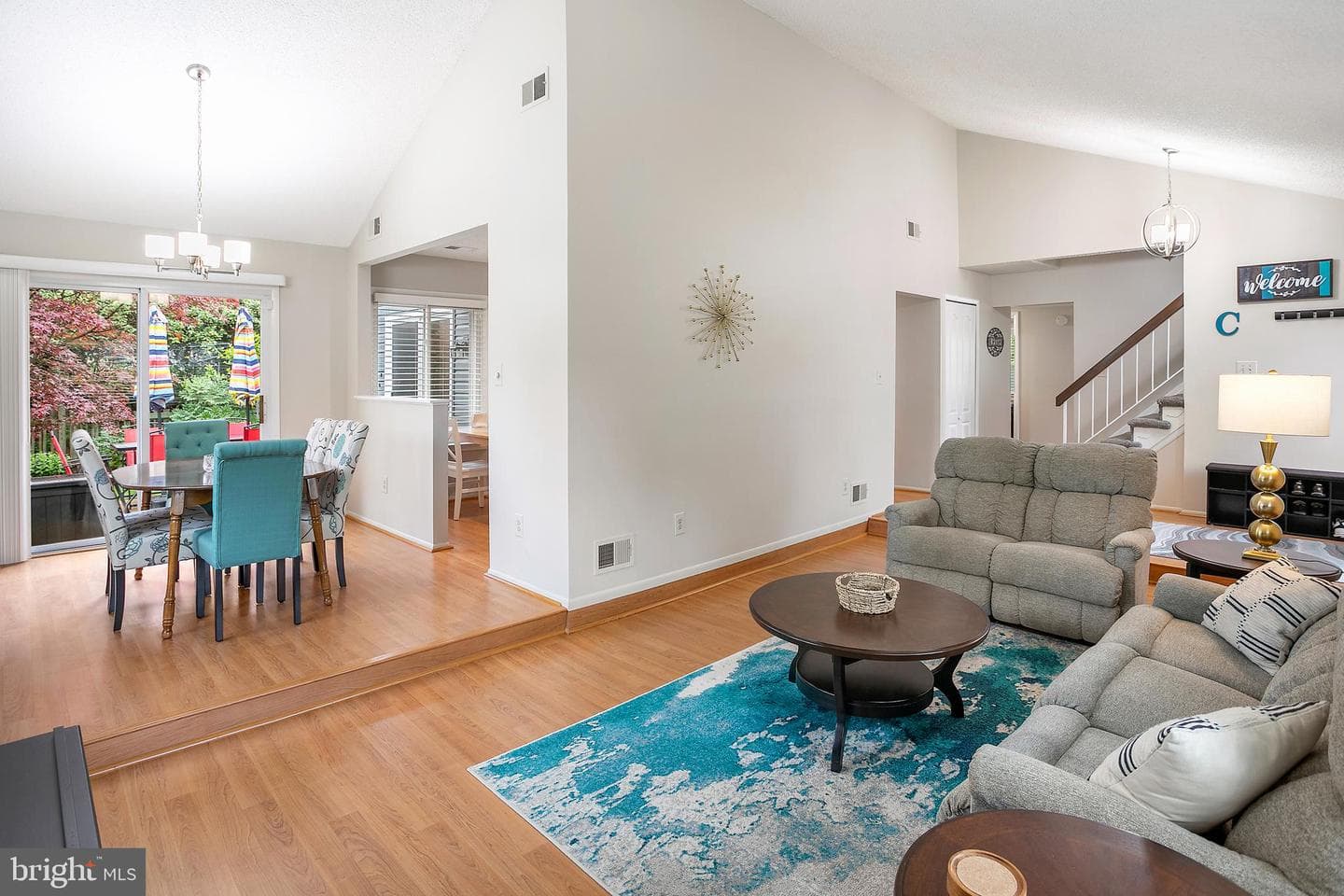 261 E Juniper Avenue photo 3