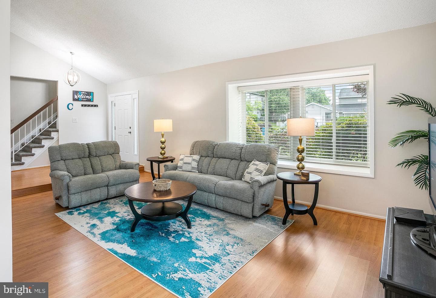 261 E Juniper Avenue photo 4