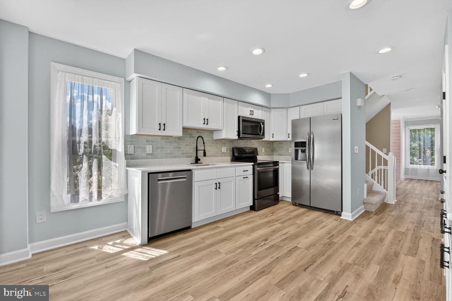 20970 Promontory Square photo 3