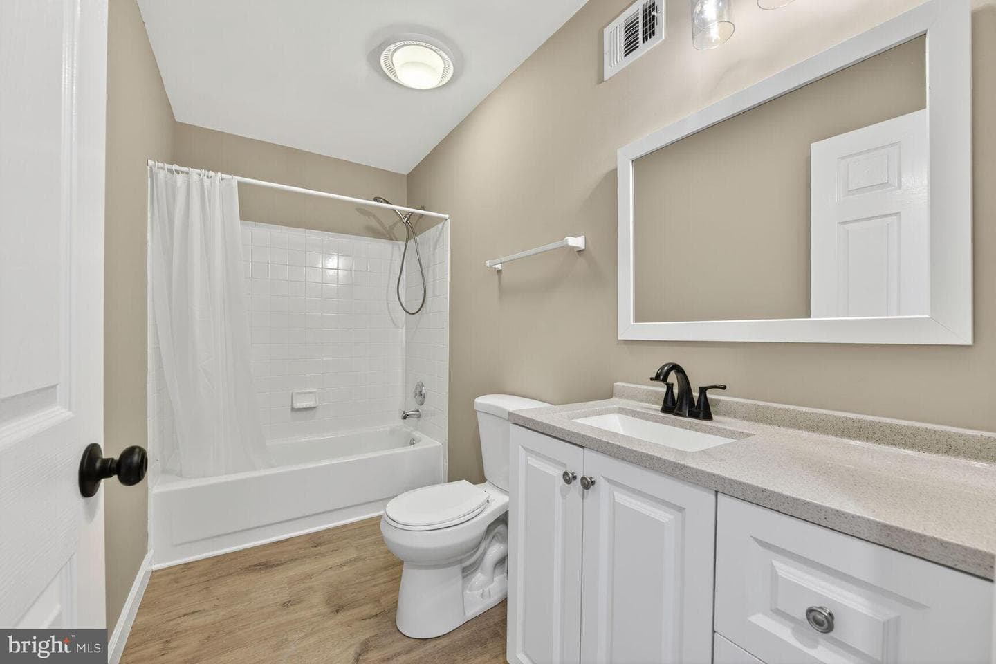20970 Promontory Square photo 31