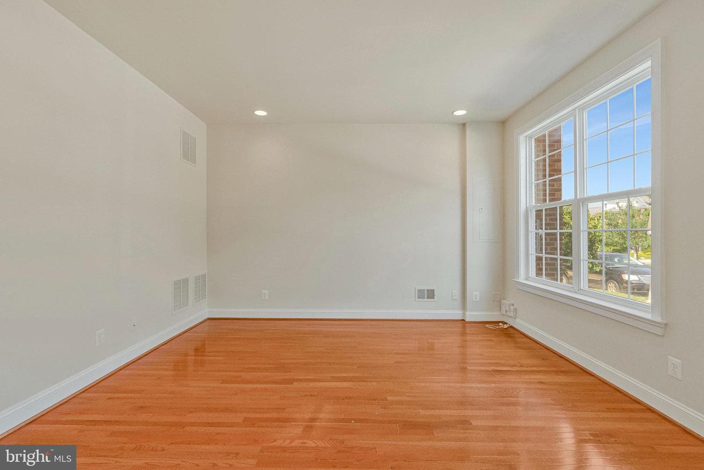 42757 Hay Road photo 3
