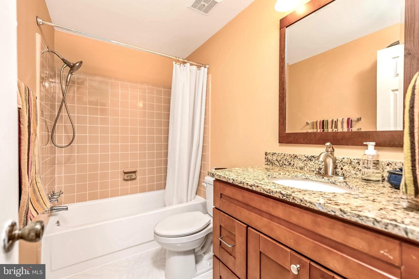 1054 Mycroft Court photo 13