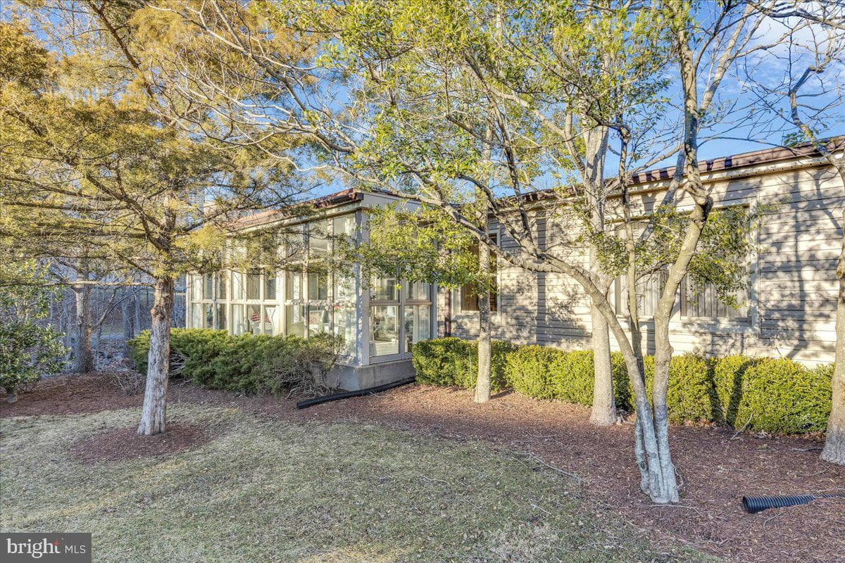 19400 Lansdowne Woods Boulevard #110 photo 35