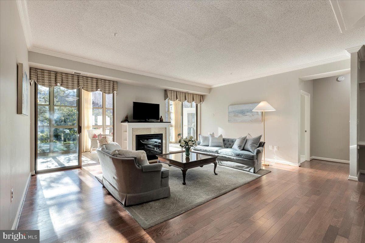 19400 Lansdowne Woods Boulevard #110 photo 4