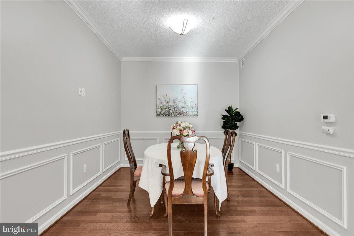 19400 Lansdowne Woods Boulevard #110 photo 7
