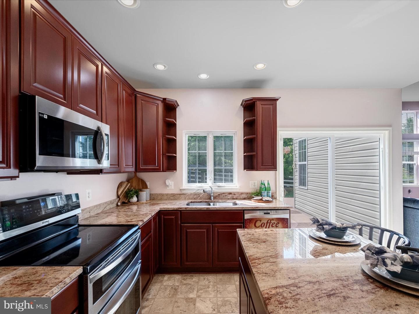 17659 Cleveland Park Drive photo 24