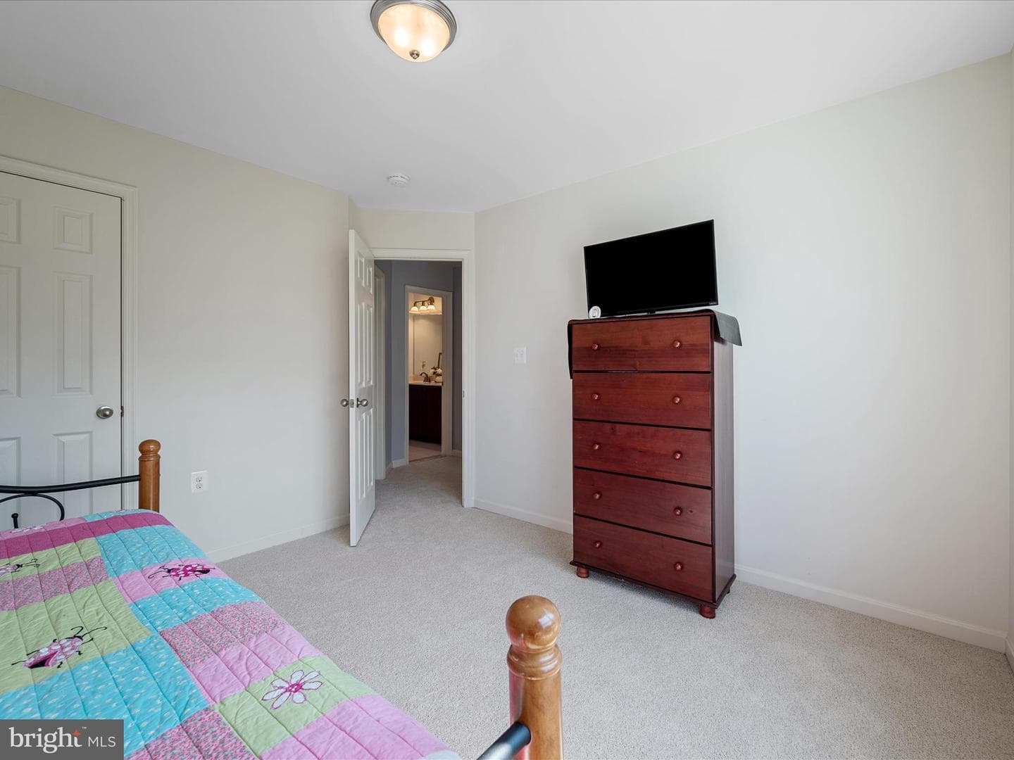17659 Cleveland Park Drive photo 32