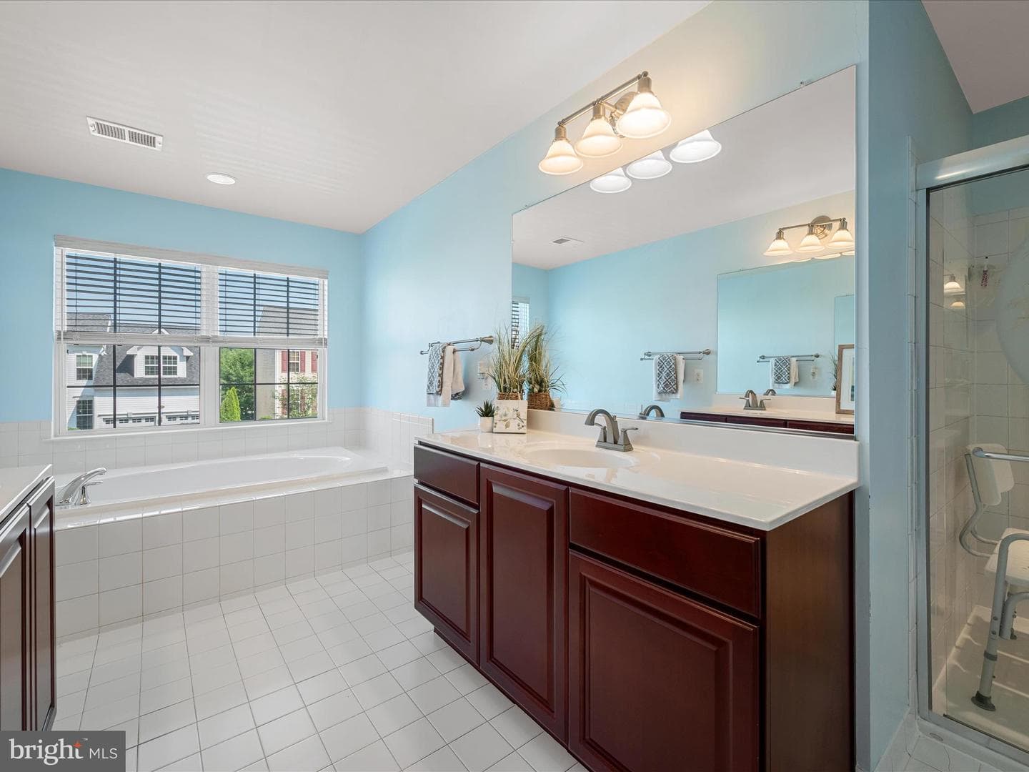 17659 Cleveland Park Drive photo 38