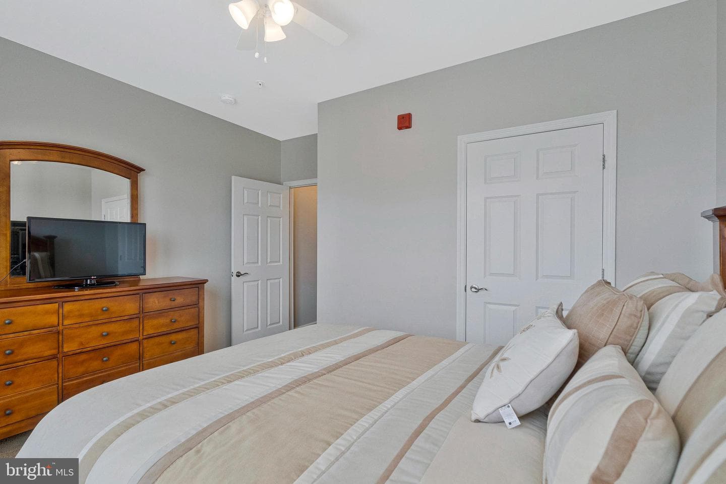 20620 Hope Spring Terrace #401 photo 25