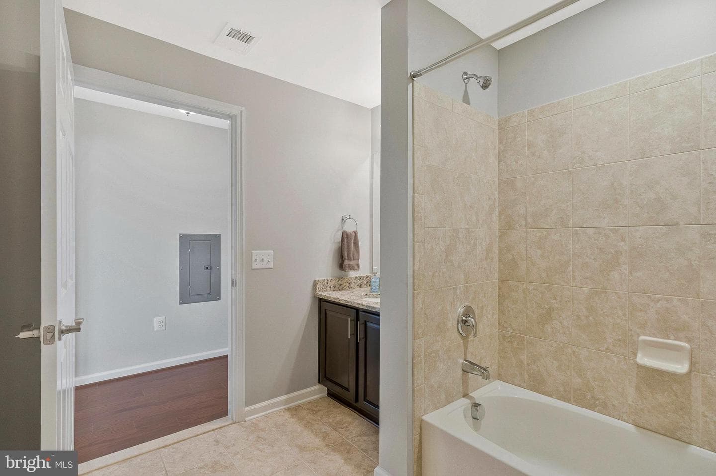 20620 Hope Spring Terrace #401 photo 27