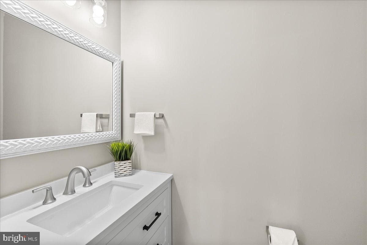 21788 Regents Park Circle photo 15