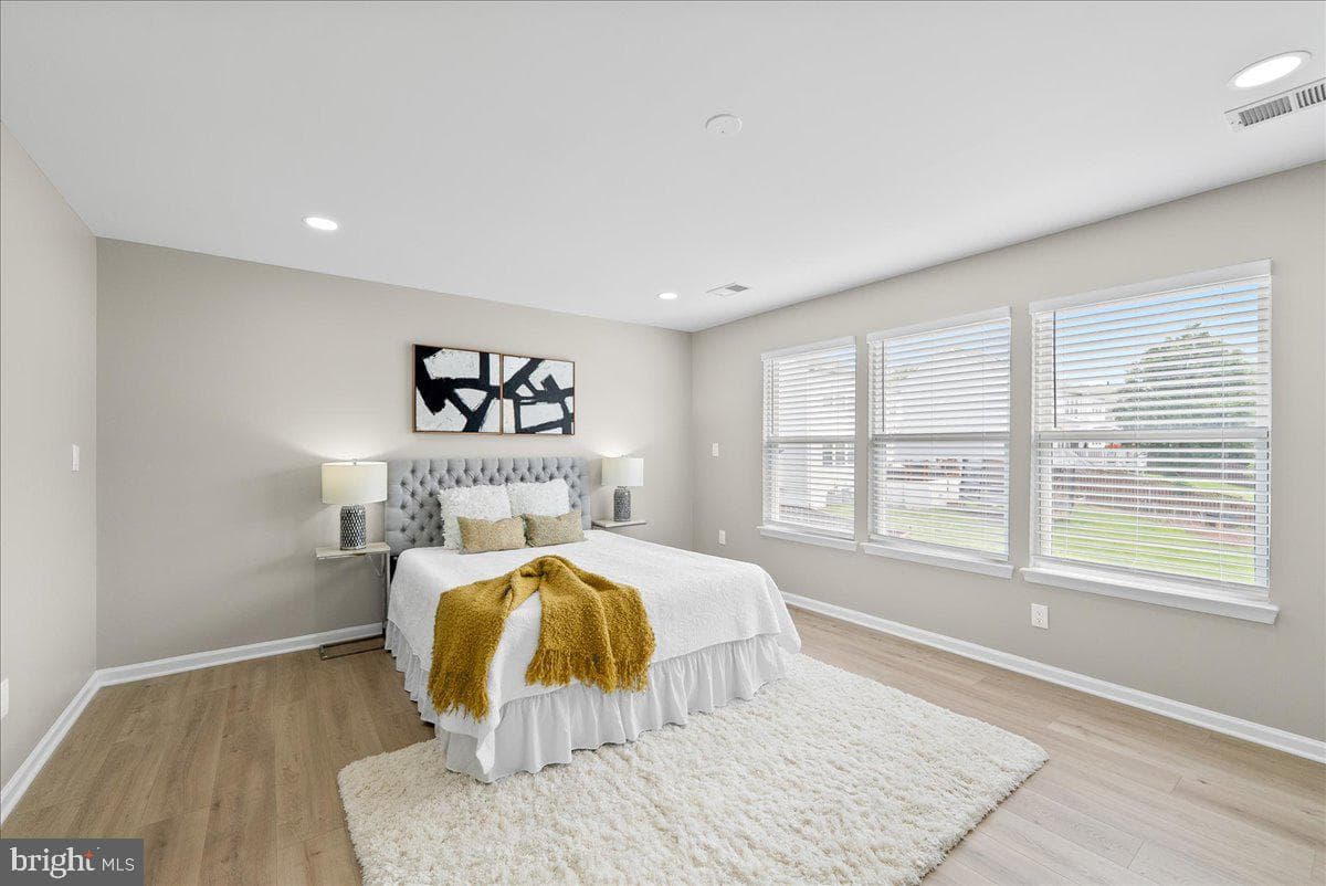21788 Regents Park Circle photo 17