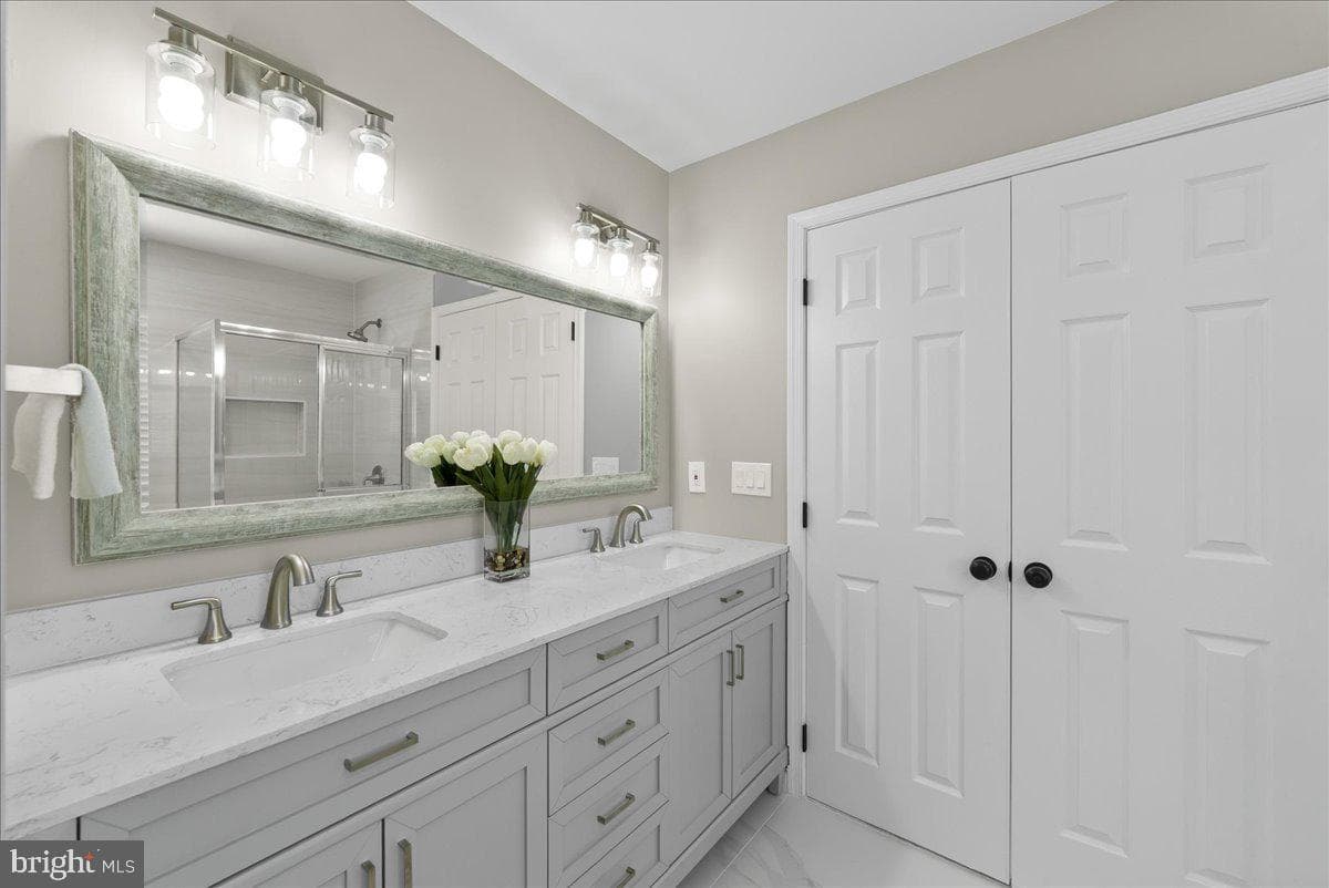 21788 Regents Park Circle photo 20