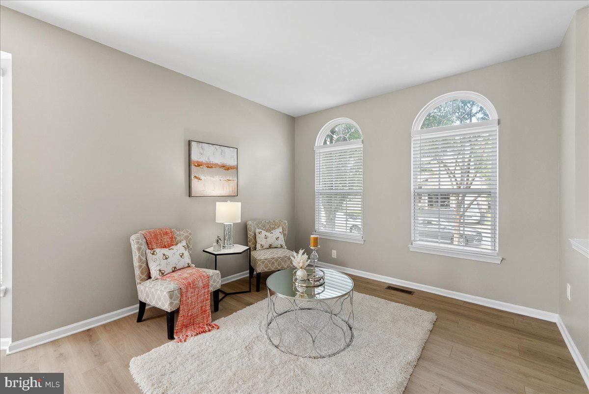 21788 Regents Park Circle photo 4