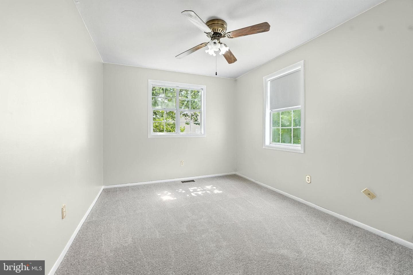 111 Elm Tree Lane photo 24