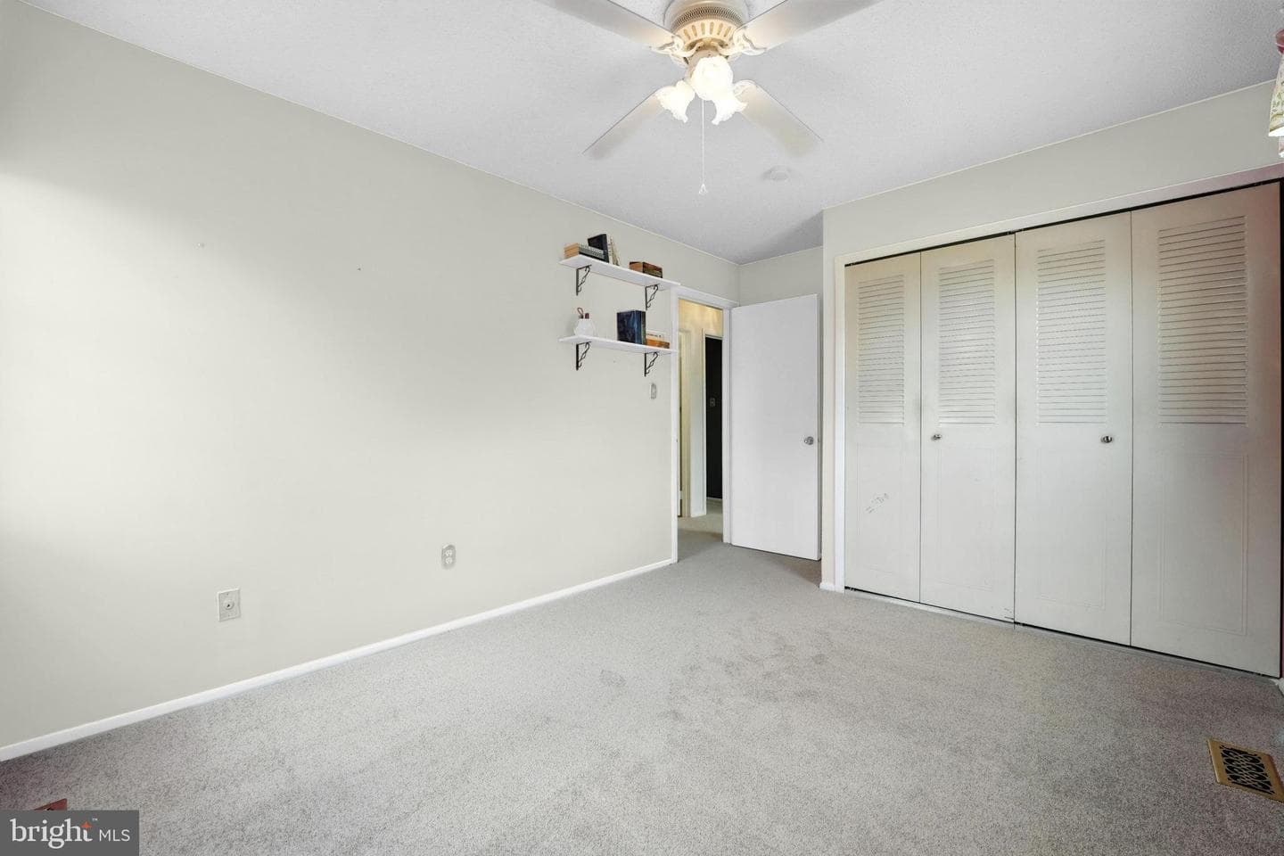111 Elm Tree Lane photo 26