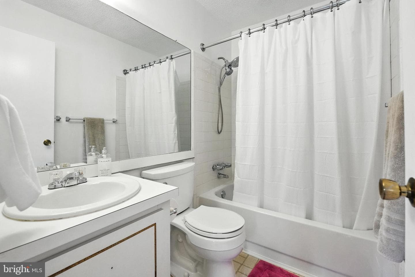 111 Elm Tree Lane photo 29